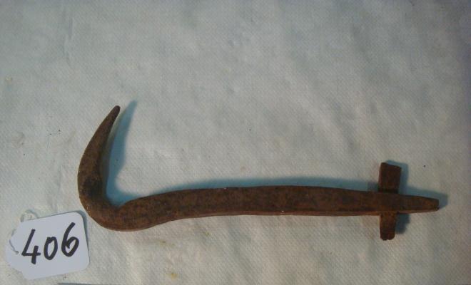 0406-Ganxo de ferro gruixut amb tascó