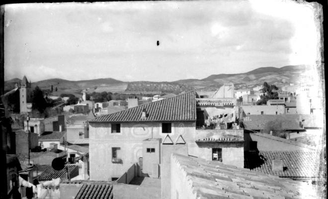 Barri de Dalt de la Vila, des de can Blanch de les Eres