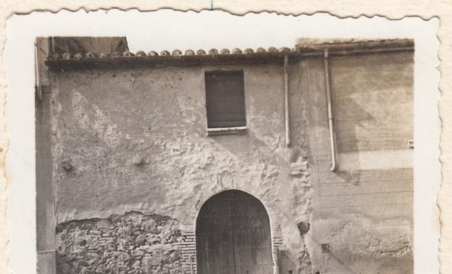 Badalona. Racons típics. Carrer de la Creu