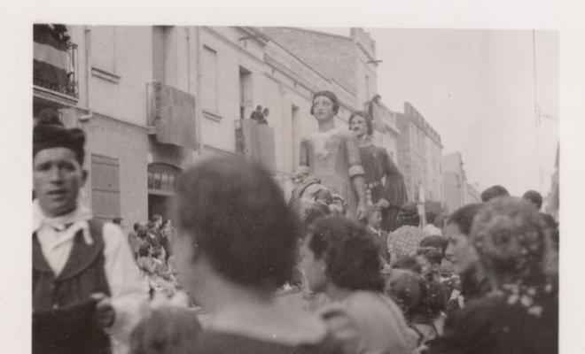 Dia del Corpus. La processó amb els gegants