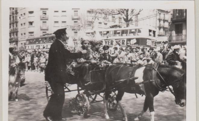Vistes vàries de l'arribada d'un elefant a Barcelona (només viurà una setmana)