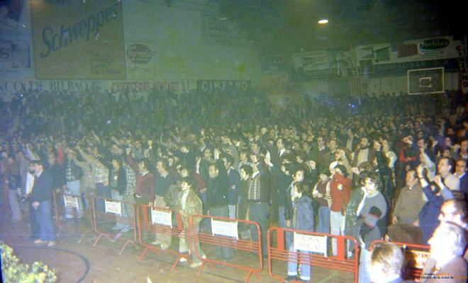 Ajuntament Ple al paveló de la Plana