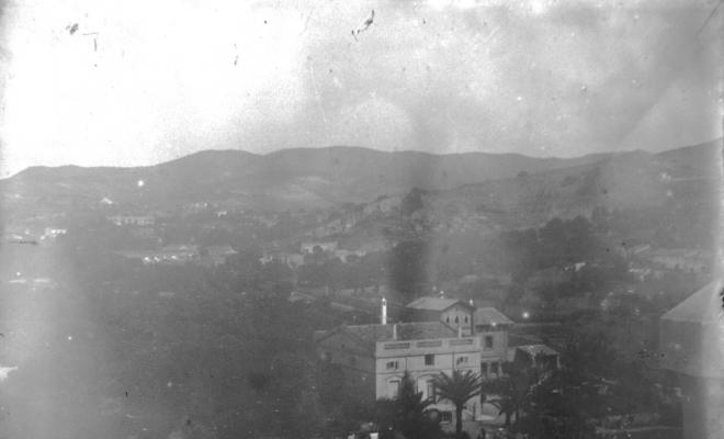 Vista general Can Sagarra, la riera i el barri de Canyet des de la torre de Can Banús