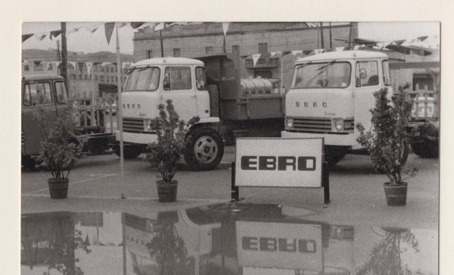 Exponente Industrial y Comercial
