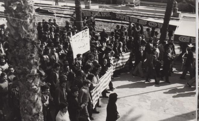 Manifestació per lamnistia (Rambla/Martí Pujol, ...)
