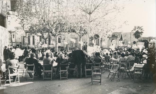 Acte a la plaça Pau Casals