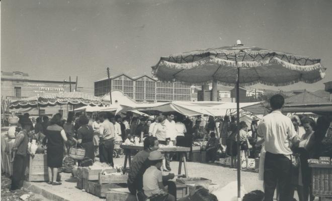 Comerç. Mercat del divendres