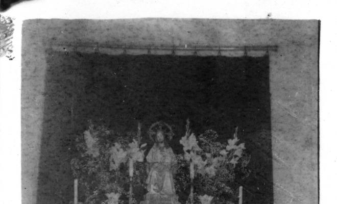 Crònica gràfica;Altars clandestins a cases