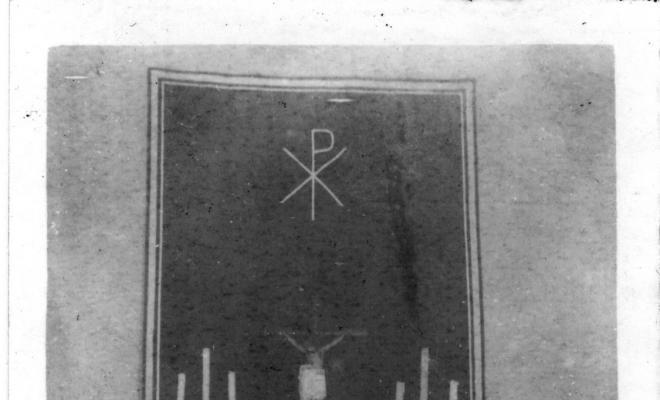 Crònica gràfica; Altars clandestins a cases