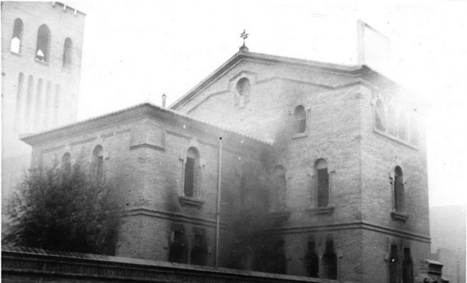 Crònica gràfica; Incendis edificis religiosos: Església i rectoria de Sant Josep