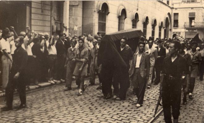 Crònica gràfica; Enterrament del primer milicià mort al front, Antoni Sala i Pont 