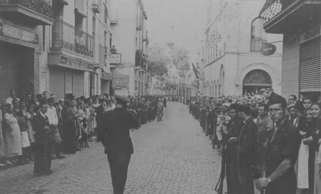 Crònica gràfica;Enterrament del primer milicià mort al front, Antoni Sala i Pont 