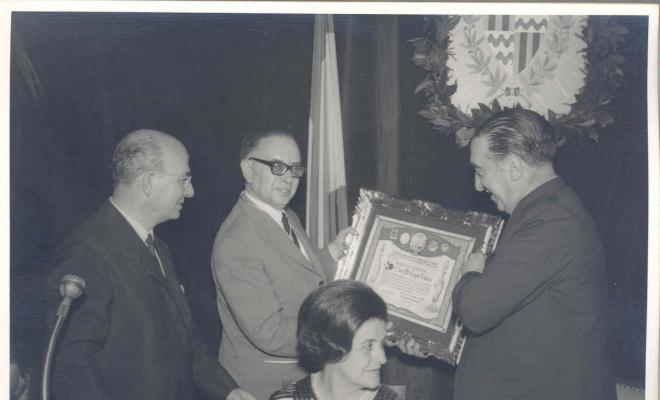 Crònica gràfica;Lliurament de la Medalla dOr de la Ciutat, a Josep M. Cuyàs
