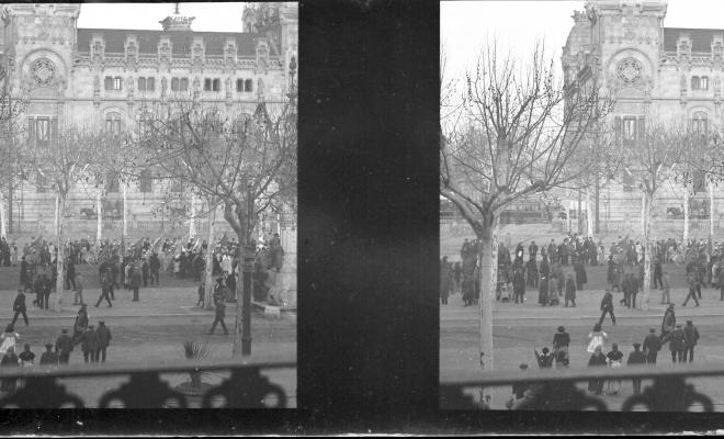 Passeig Lluís Companys a Barcelona. Carnaval?