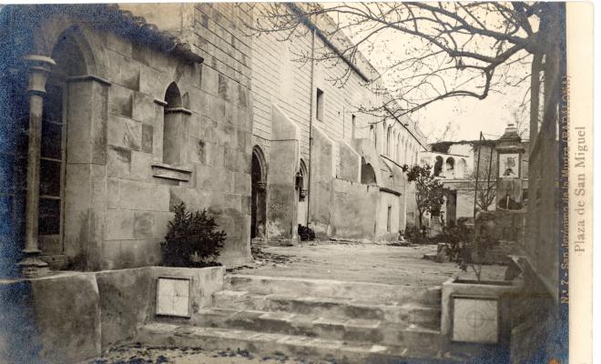 Plaça de Sant Miquel, a Sant Jeroni