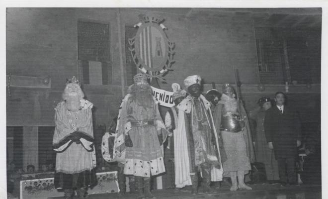 Cavalcada dels reis d'Orient. Recepció de l'alcalde Pere Ullastre