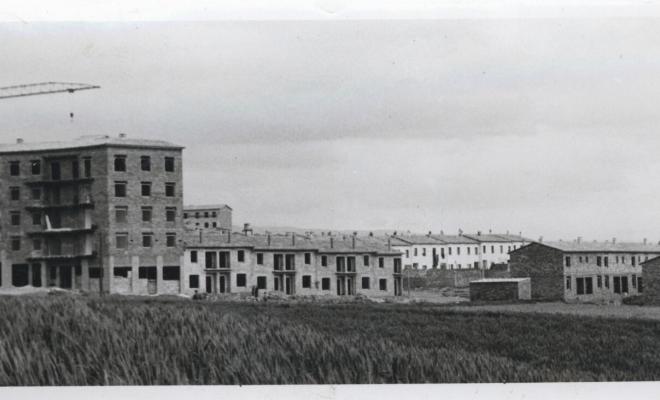 Construcció dels habitatges de la "Cooperativa de Vivendes Vall del Ges" al Barri de Montserrat
