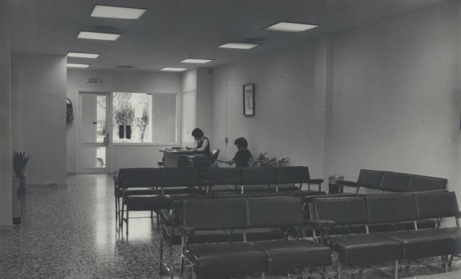 Ambulatori de la plaça Nova. Sala d'espera