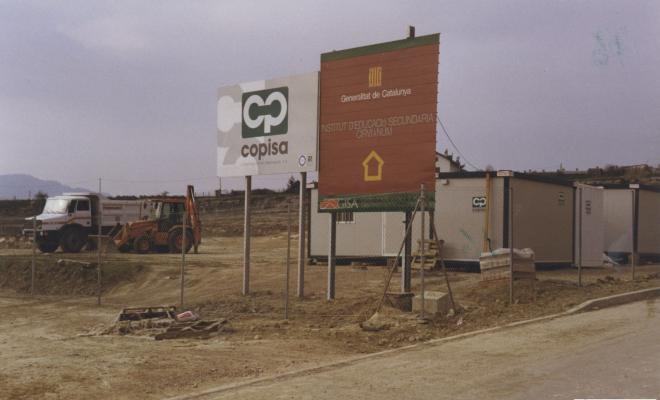 Obres de construcció de l'Institut Cirvianum al carrer Rosa Sensat