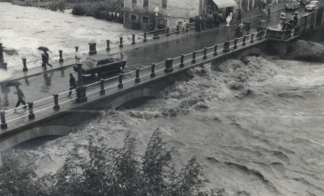 Crescuda del riu Ges a l'alçada del pont de Can Rabert o de Can Pujades