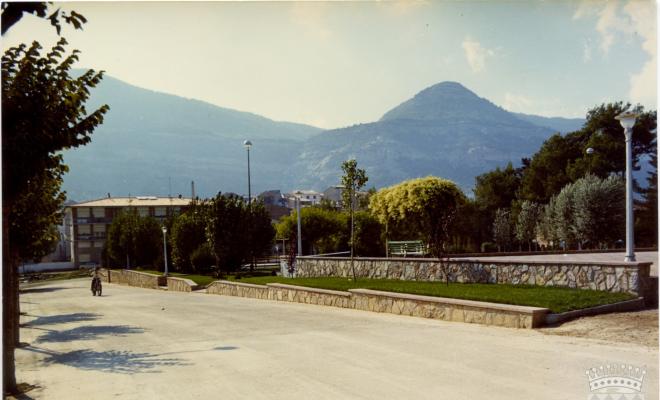 Plaça i parc del Pla del Mestre
