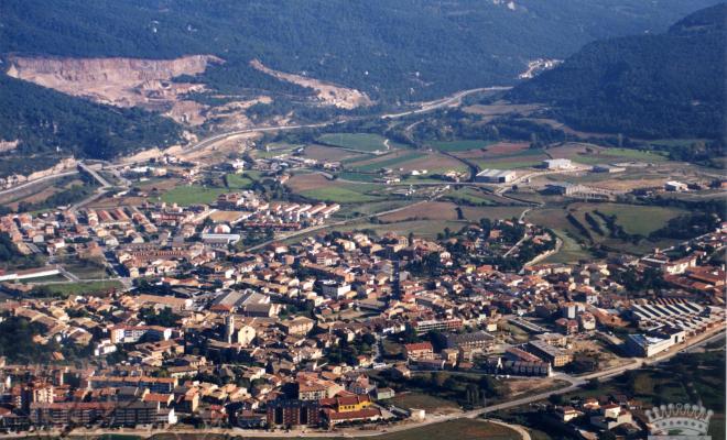 Vista general de Centelles, presa des del Puigsagordi