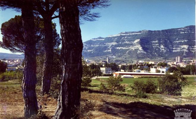 Vista general de Centelles, presa des del Pla de les Forques