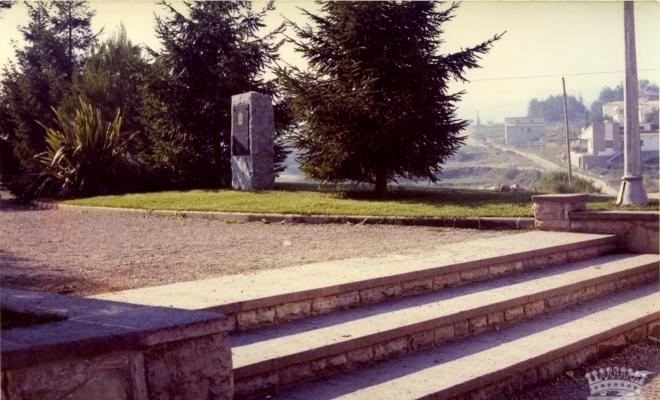 Escales de l'accés oest al parc del Pla del Mestre des de la plaça del Pla del Mestre