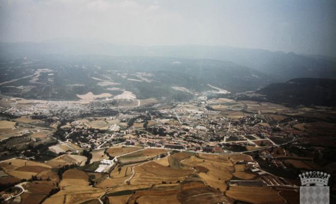 Vista general de Centelles, presa des del Puigsagordi