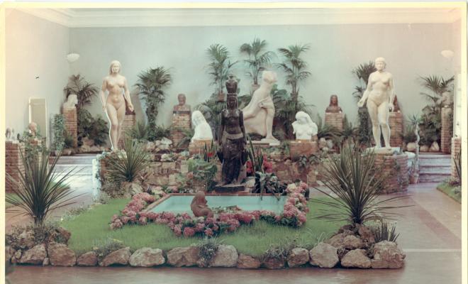 Exposició de plantes, homenatge a l'escultor Enric Monjo a la sala d'actes de Florimar durant la Festa Major, 23 a 26 de juny de 1958