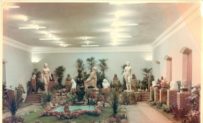 Exposició de plantes, homenatge a l'escultor Enric Monjo a la sala d'actes de Florimar durant la Festa Major, 23 a 26 de juny de 1958