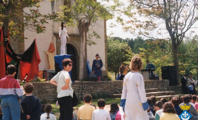Concentració infantil. Celebració del 150è aniversari del naixement de Verdaguer