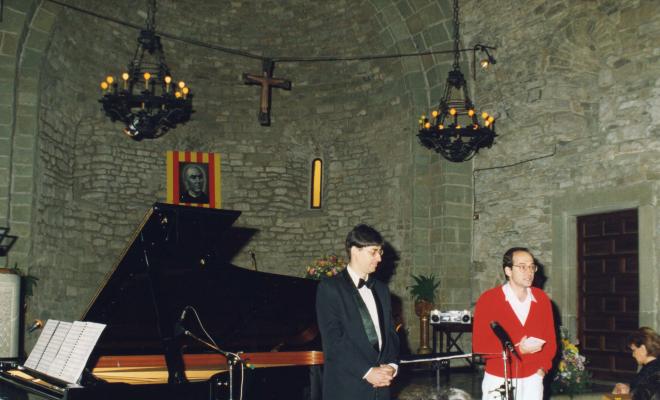 Missa solemne cantada per la coral Canigó a l'església parroquial