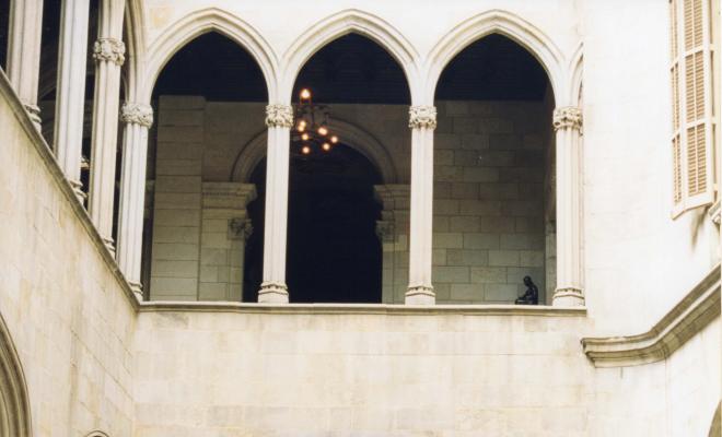 Visita col·lectiva dels folguerolencs als llocs Verdaguerians de Barcelona. Palau Moja