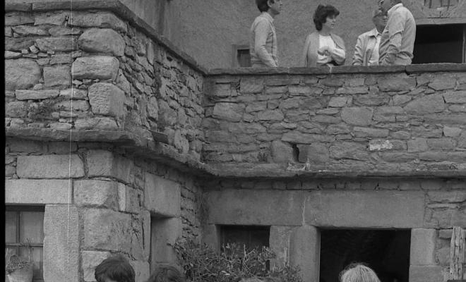 Mostra d'oficis al pati de la Casa Museu Verdaguer durant la Festa Verdaguer organitzat per Joventut Verdaguer