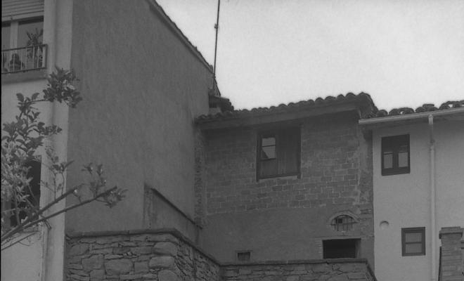 Mostra d'oficis al pati de la Casa Museu Verdaguer durant la Festa Verdaguer organitzat per Joventut Verdaguer