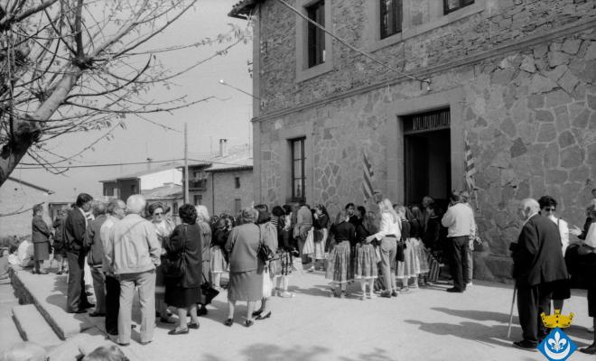 Festa Verdaguer. Recepció d'autoritats davant l'antic ajuntament