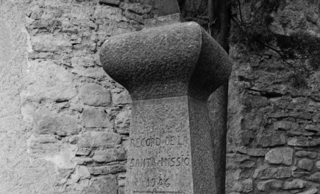 Monòlit en record de la Santa Missió de 1946