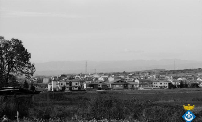 Perspectives de Folgueroles. Part de la carretera cap a Vilanova de Sau