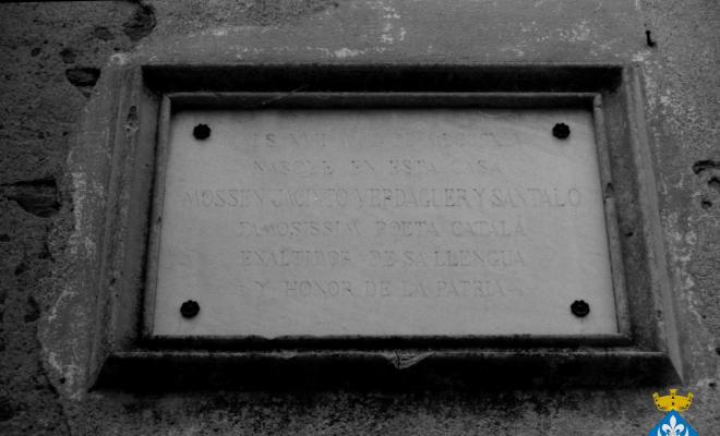 Ruta Verdagueriana. Placa a la casa natal de mossèn Cinto Verdaguer
