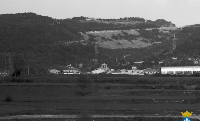 Perspectiva de Folgueroles amb els Munts al fons