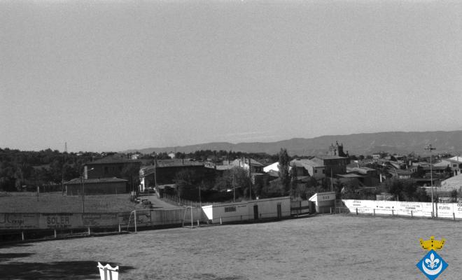 Panoràmica de Folgueroles. En primer terme el camp de futbol