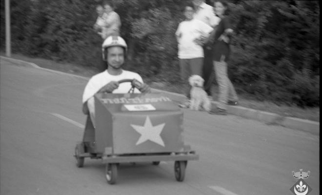 Baixada de carretons a la ronda de la Damunt durant els actes de Festa Major de Folgueroles