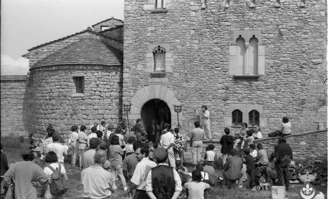Festa Verdaguer. Caminada fins al castell  de Sant Llorenç del Munt