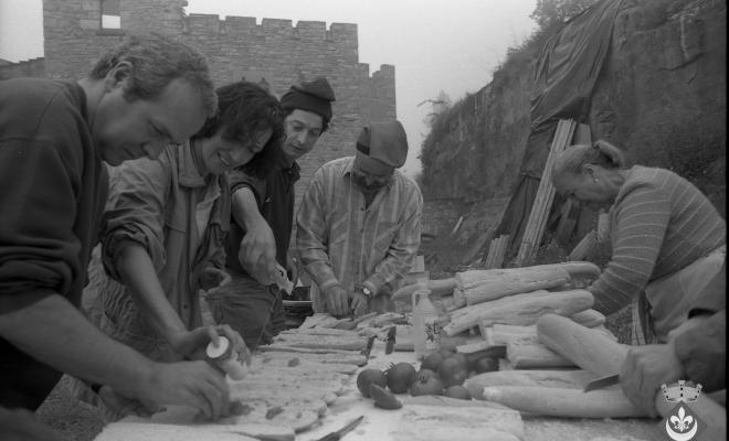 Festa Verdaguer. Caminada fins al castell  de Sant Llorenç del Munt