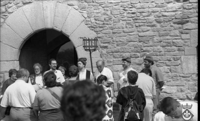 Festa Verdaguer. Caminada fins al castell  de Sant Llorenç del Munt