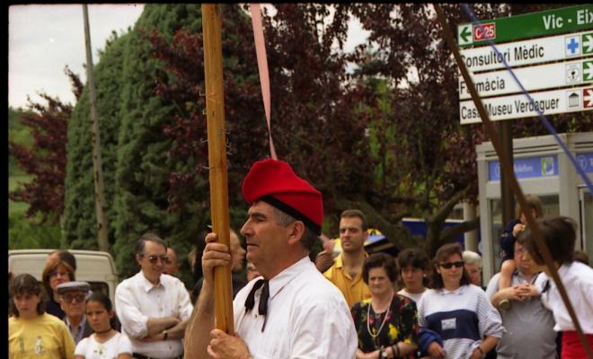 Ball de cintes dins la Festa Verdaguer