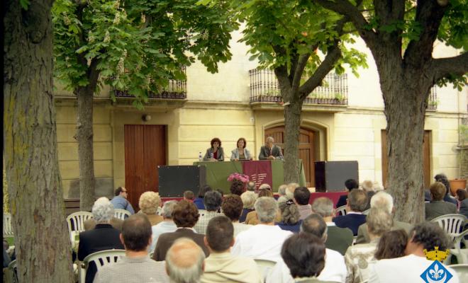 Parlaments institucionals de Festa Verdaguer a càrrec de Maria Mercè Miró que va editar Jovenívoles, Gil Orriols, alcalde de Folgueroles i Carme Torrents, directora de la casa museu Verdaguer