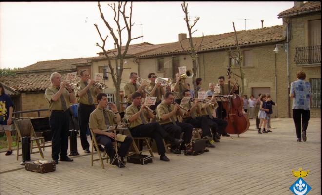 Sardanes a la plaça de la Ricardera