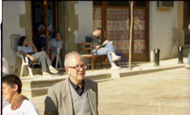 Sardanes a la plaça de la Ricardera. El rector Ramon Besora